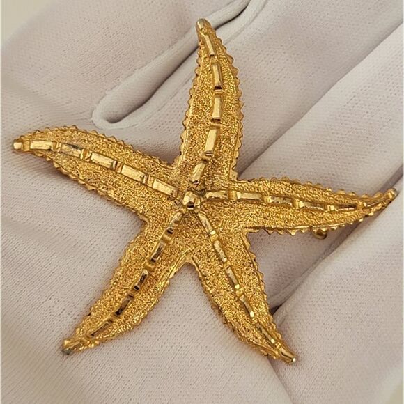 Starfish 𝅺Brooch Vintage Gold Tone Beach Nautical Pin #0108 - Picture 7 of 7